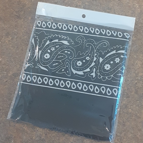 Bandanna Head Wraps (Lot of 3) - New/Sealed - Picture 3 of 6